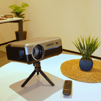 EVEREST PJ03 UPPER PRO GRİ/SİYAH TRIPODLU 1920*1080P 8000 LÜMEN ANDROID 9.0 EKRAN YANSITMALI FULL HD PROJEKSİYON CİHAZI - 4